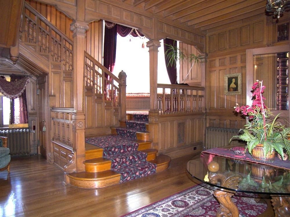 Alexander Mansion Bed & Breakfast Уинона Экстерьер фото