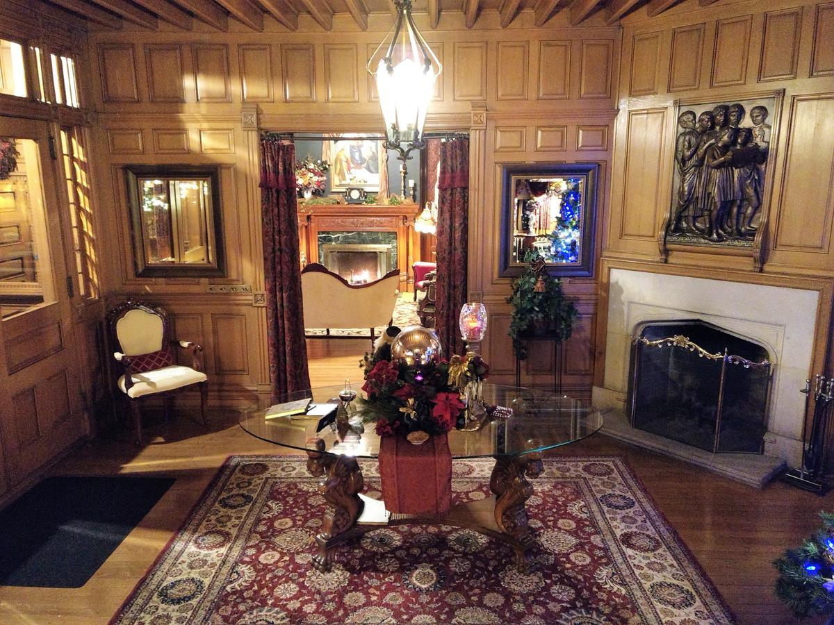 Alexander Mansion Bed & Breakfast Уинона Экстерьер фото