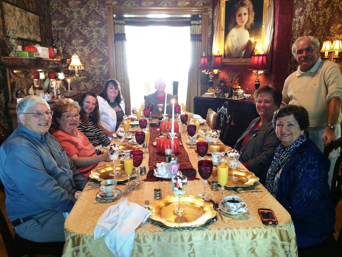 Alexander Mansion Bed & Breakfast Уинона Экстерьер фото