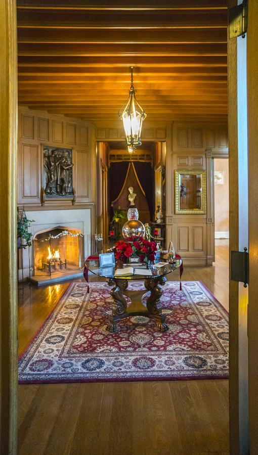 Alexander Mansion Bed & Breakfast Уинона Экстерьер фото