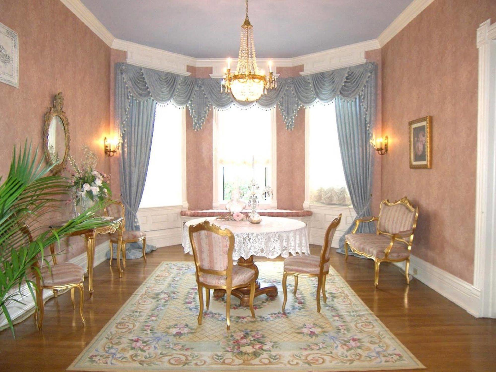 Alexander Mansion Bed & Breakfast Уинона Экстерьер фото
