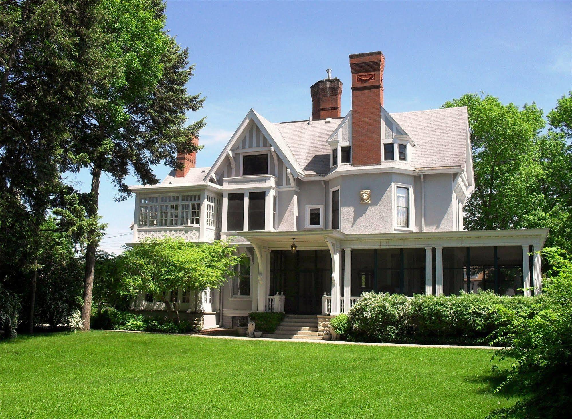 Alexander Mansion Bed & Breakfast Уинона Экстерьер фото