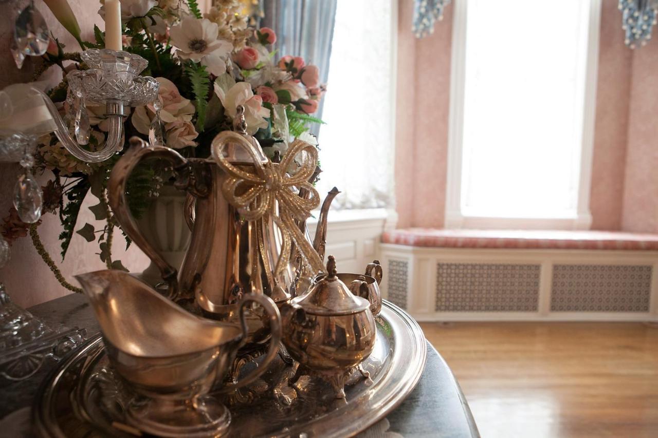 Alexander Mansion Bed & Breakfast Уинона Экстерьер фото